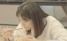 娱乐吃瓜酱男闺蜜,吃瓜酱与男闺蜜的甜蜜日常